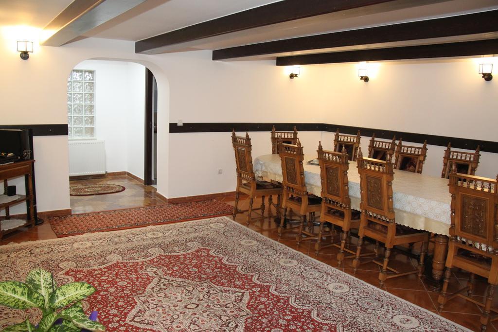 Pensiunea Casa Cristina Câmpulung Moldovenesc Exterior foto