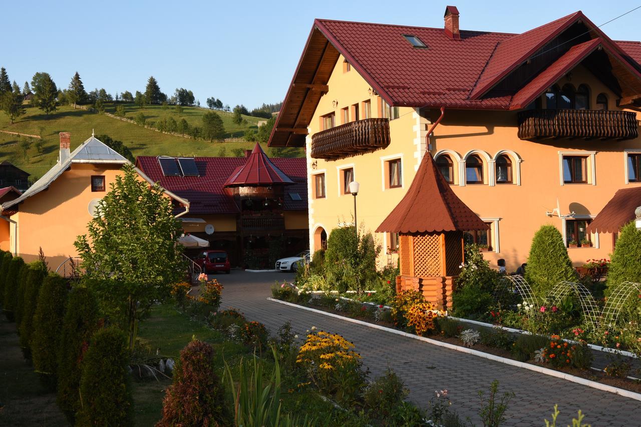 Pensiunea Casa Cristina Câmpulung Moldovenesc Exterior foto